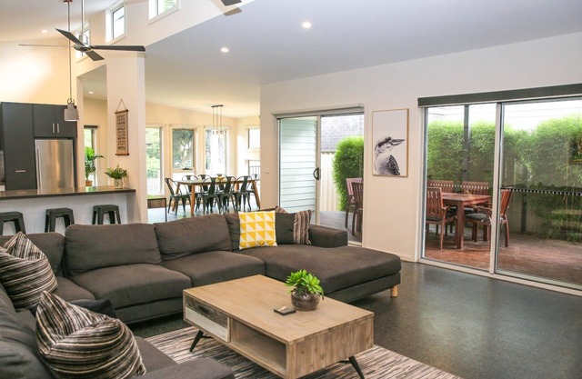 Parés à Bright: luxe moderne pour les familles