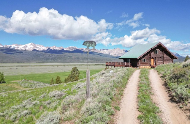 Decker Peak Log Home - Vues panoramiques sur les montagnes en dents de scie!