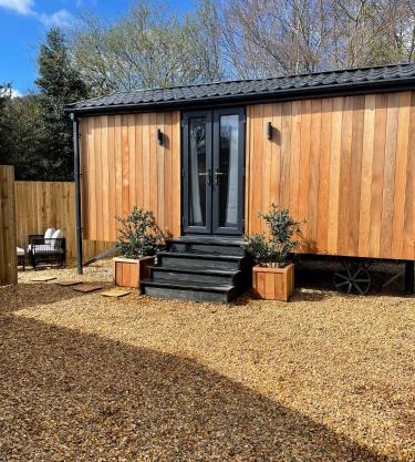 Dee Lodge with private hot tub