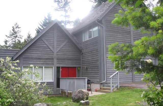 Deep Bay ~ Maison à ossature bois du lac Flathead
