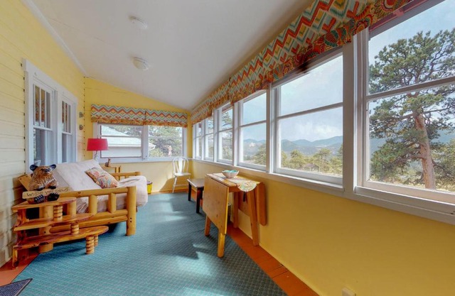 Deer Mountain Lodge North