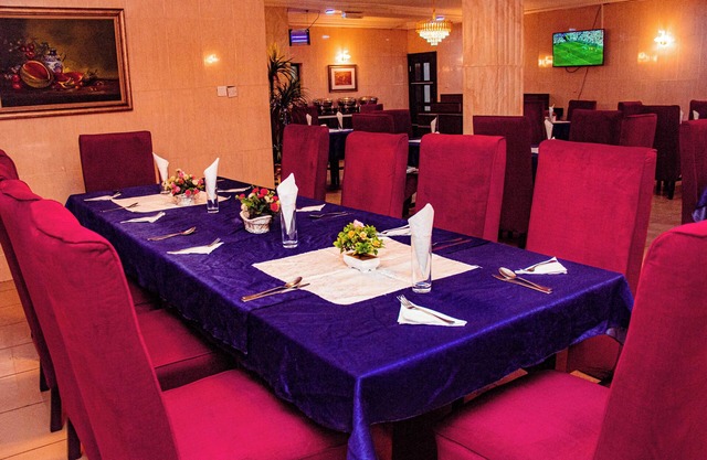 DEES HOTELS APARTMENT & SUITES