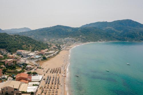 Delfini Resort