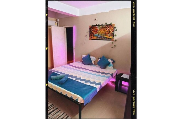 Delight~ AC Room with attach Bathroom & Balcony