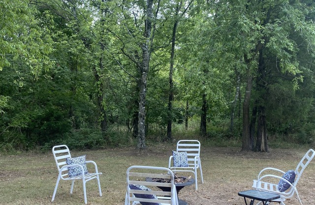 Delightful 2 bedroom RV with indoor fireplace