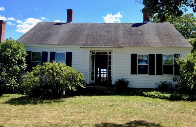 Delightful Classic Farmhouse With Gorgeous Views