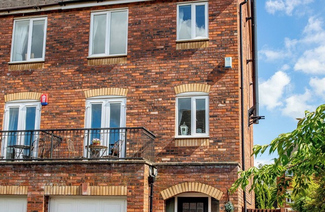 Charmante maison dans Stone, Staffordshire près de belle promenades au bord du canal