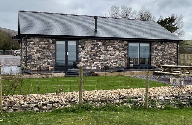 Delightful modern cottage