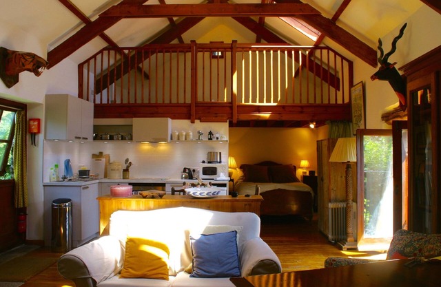 Delightful open plan barn in centre of pretty Dartmoor village