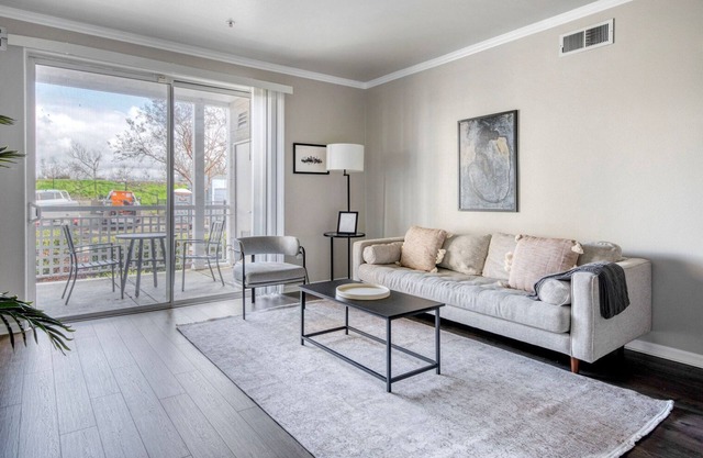 Delightful Santa Clara 2BR w/ Gym & Pool, nr Open-Air Mall, by Blueground