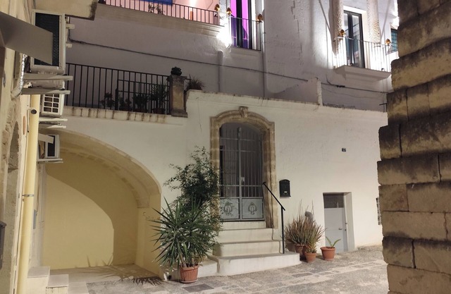 Delightful studio apartment 71 in the historic center of Grottaglie, province of Taranto