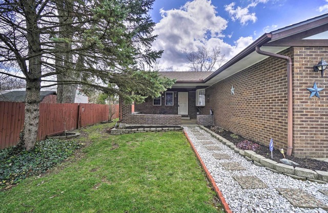 Delightful Tipp City Unit w/ Covered Patio!
