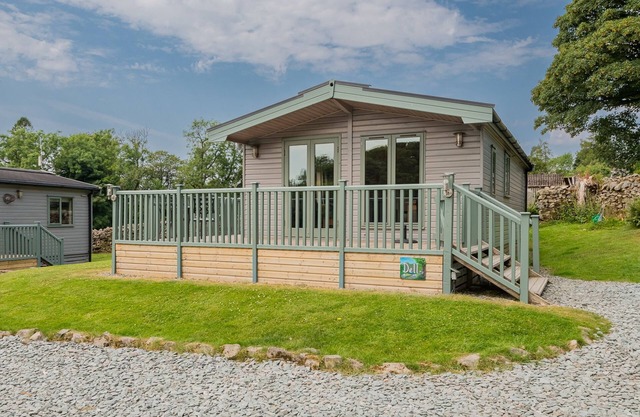 Dell Lodge - a holiday lodge that sleeps 2 with an en-suite