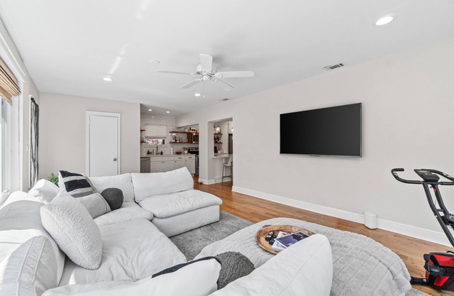★★★★★ Delray Beach Getaway w/ Spacious Yard, Grill & Steps to Atlantic Avenue