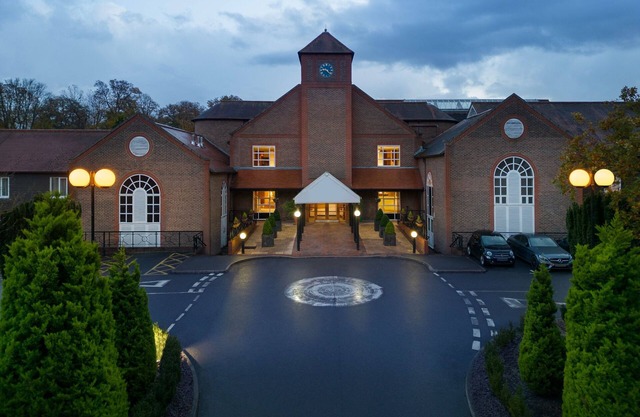 Delta Hotels by Marriott Tudor Park Country Club