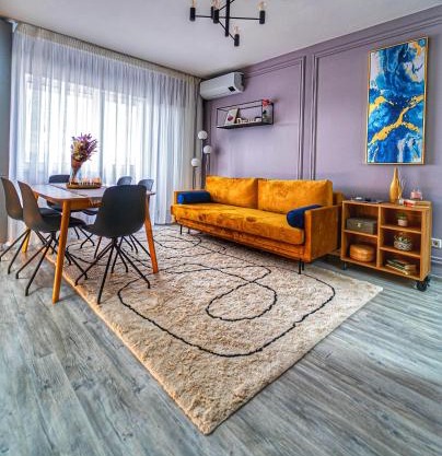 Delux Suite - Apartament 100 de m2 cu 3 camere și parcare gratuită, lângă Arena Mall in Centrul Bacău