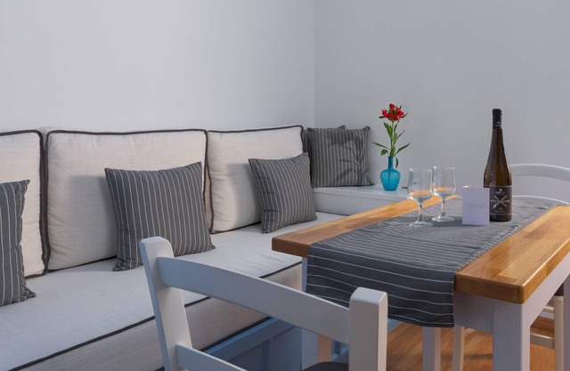 Appartement de Luxe avec Véranda Privée et Vue sur la Mer D, Symi