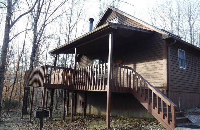 Cabine de luxe 11 avec HOT TUB sur le lac Patoka dans le sud de l'Indiana