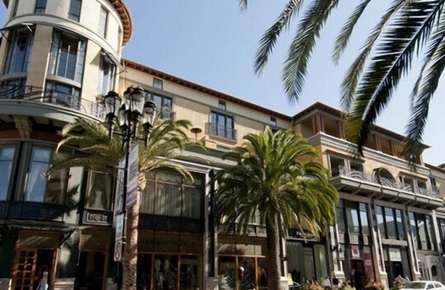 Condo de luxe Idéalement situé dans le quartier chic de Santana Row San Jose