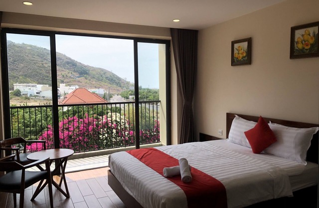 Deluxe Double room - Mountain View