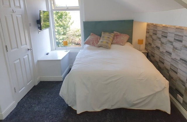 Deluxe Double Room With Ensuite8