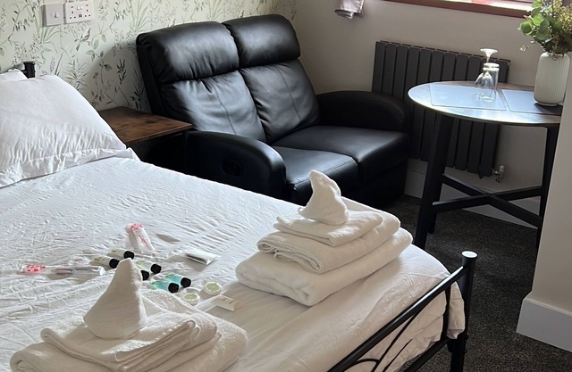 Deluxe Double Room with Ensuite