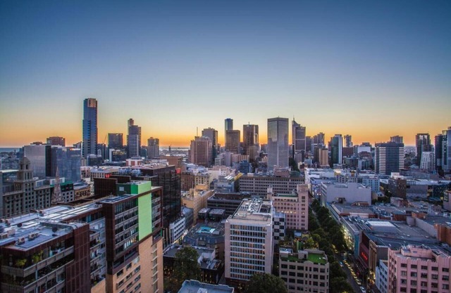 Deluxe Studio at Lonsdale Street Melbourne