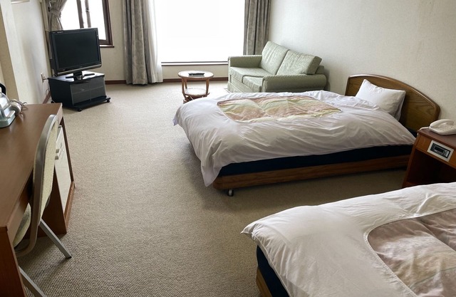DX Twin Room with bath Main building 1F Free / Shiso Hyōgo