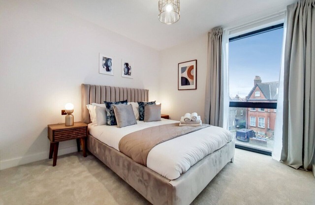 Deluxe Wembley Harrow Apartment