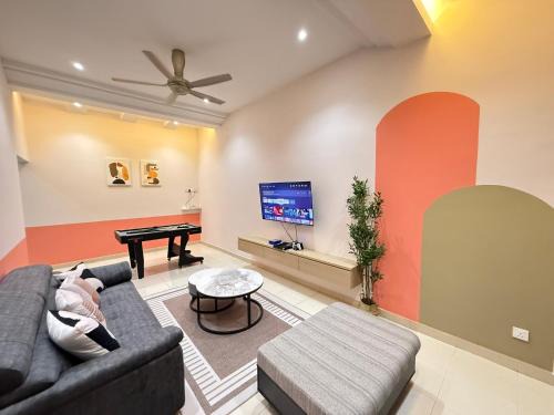 DeMUJI5 14PAX 4BR NearTC, PS4, PoolTable, Netflix