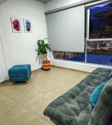 Denier House Guabinal Apto 2 41-60 AV GUABINAL