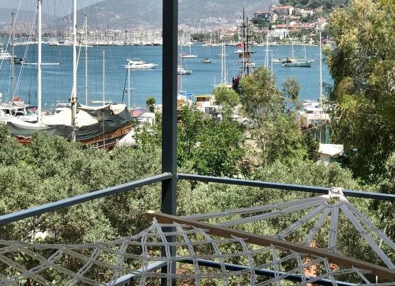 Deniz ve ormanın kalbinde bungolow ev