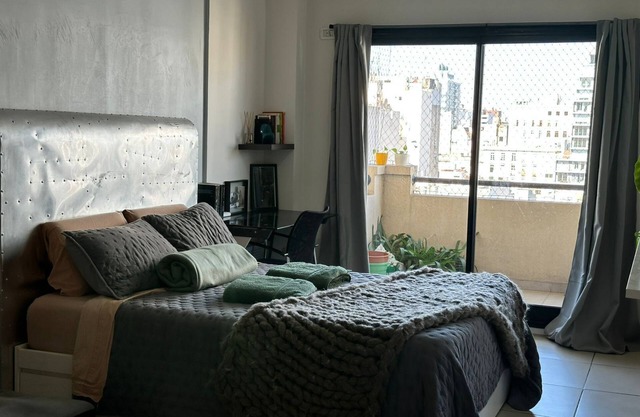 Departamento en alquiler sobre Av. Belgrano en Monserrat Buenos Aires