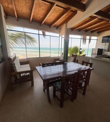 DEPARTAMENTO FRENTE AL MAR NUEVO LOBITOS DEBAJO DEL ALBERGUe