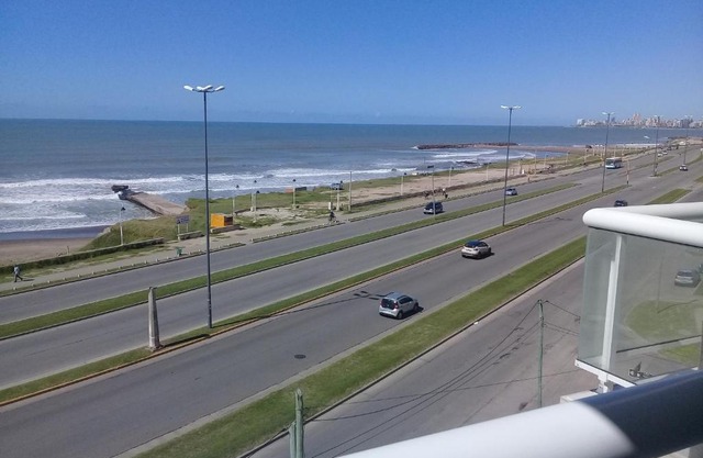 DEPARTAMENTO FRENTE AL MAR 2 1/2 AMBIENTE