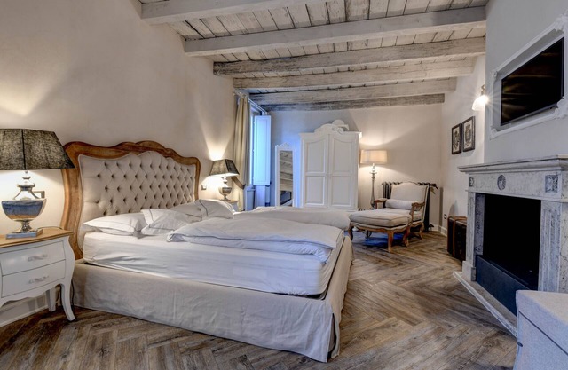 DesenzanoLoft : La Vite Luxury Appartment 2 (CIR 017067 CNI 00319)