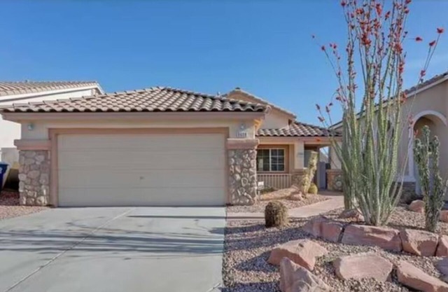 Desert beauty with amazing mountain views. Pet Friendly!