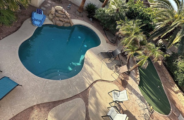 NFL, Nascar, Golf & NHL en 10 minutes ou moins! Piscine privée, WiFi gratuit, Nat. BBQ au gaz