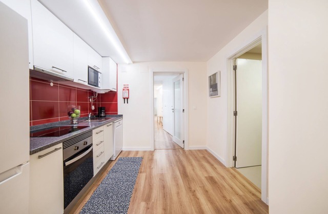Appartement design avec A / C, wifi, petit patio extérieur et à 500m du centre ville