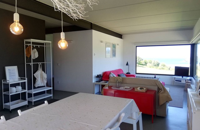Maison d´architecte neuve avec vue sur la plage de Pantín