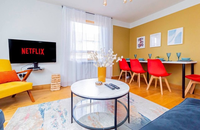 Newly rennovated, two bedroom apartment in the heart of Southsea