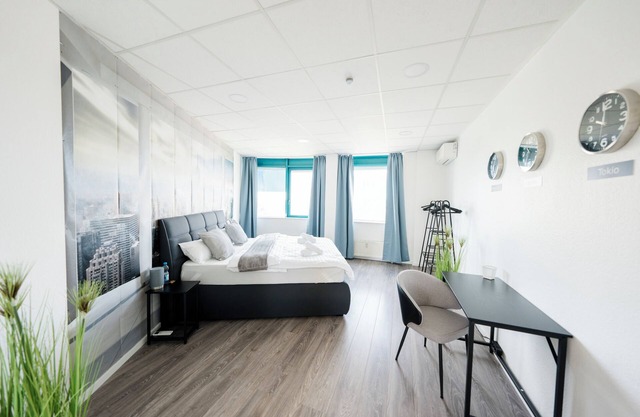Design Penthouse - 4BR - 2 Bath - Rooftop - Whirlpool - 2 Parking