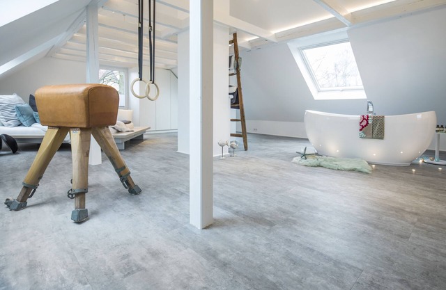 Design - Studio à Gütersloh avec balcon