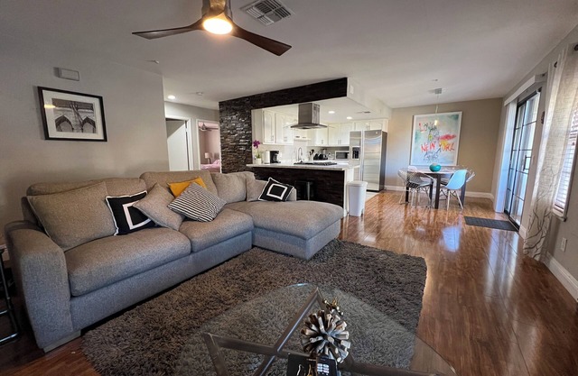 Conçu pour PROFITER!. Best Vacation Place Las Vegas Nevada Par: Smart Homes