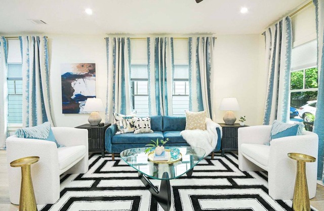 This townhouse is a 3 bedroom(s), 2.5 bathrooms, located in Atlanta, GA.