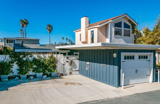 Designer Beach Oasis with Patio & Gardens | 4 Doors to the Beach!