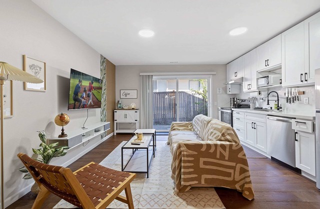 Designer Daylight Basement: Near Edmonds Downtown