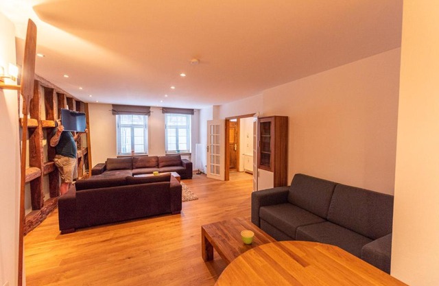 Designer Unterkunft in 15. Jahrhundert Altbau 75 m² für max. 4 Personen
