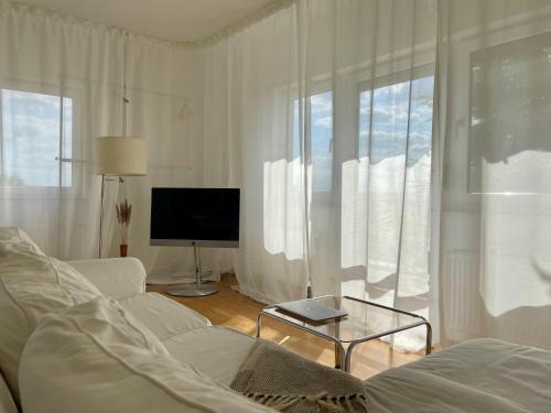 Designerwohnung mit malerischer Terrasse - Modern, Gemütlich & Zentral