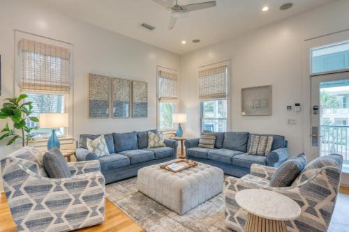 Destin Dream by AvantStay 2-Story Home Walk to Beach
